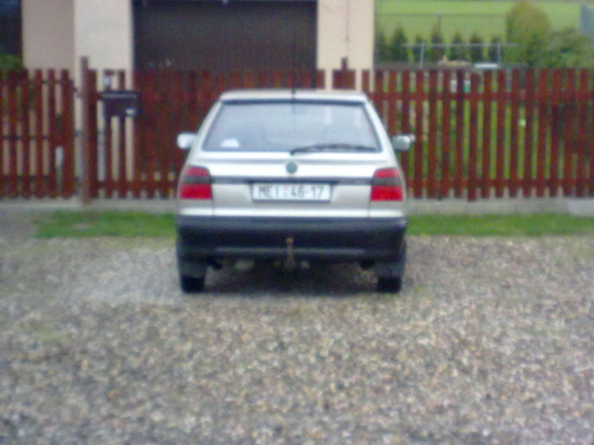 skoda-felicia-stribrne provedeni